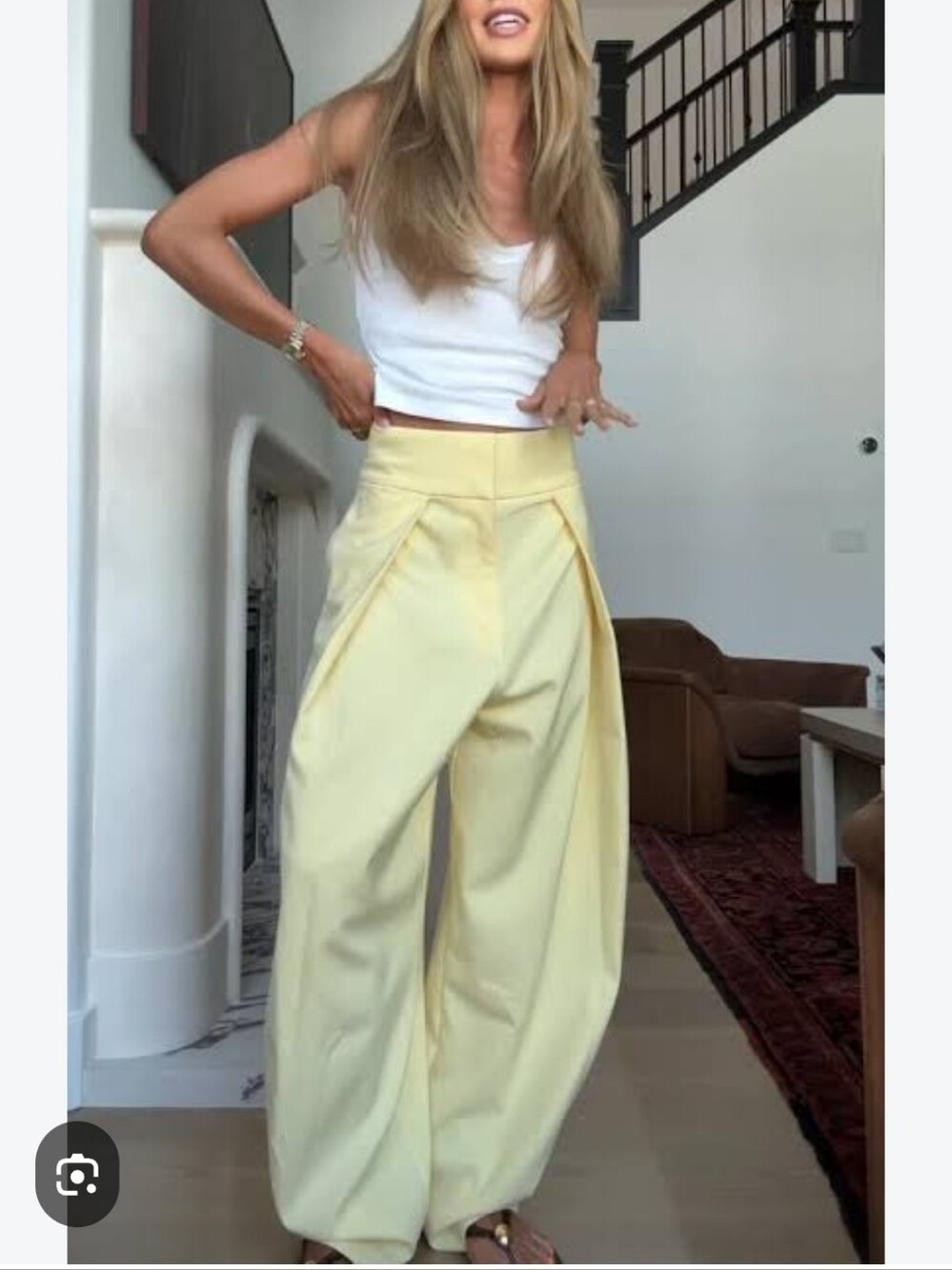 NWT Zara Pastel Butter Yellow Pleated Wide Leg Cropped Pants Size Small - Picture 2 of 8